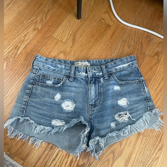 Free People Jean Shorts - Picture 1 of 3